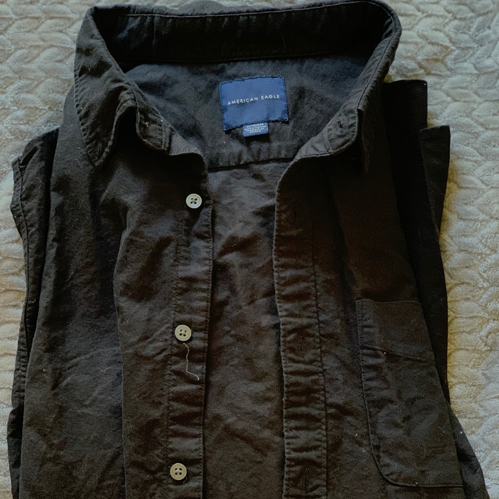 American Eagle Button Down